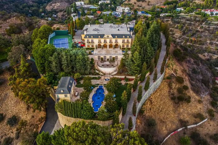Los Angeles Megamansion With More Than 20,000 Square Feet Lists for $87 Million